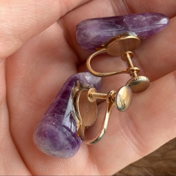 Vintage | Purple Natural Stone Gold Tone Screwback Earrings & Pendant (no chain) - Picture 14 of 16
